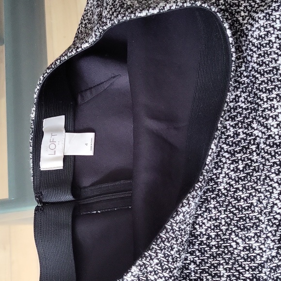 Loft by Ann Taylor Tweed skirt - Picture 6 of 12